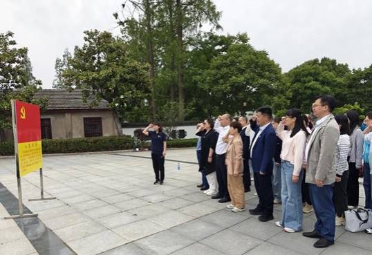 14d216d55963d8ff48ebdf03c6737f5